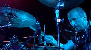 50 Yılın Rock ve Caz Konseri - Emrehan Halıcı ODT&Uuml; K&uuml;lt&uuml;r ve Kongre Merkezi Kemal Kurdaş Salonu 17 Nisan 2014 biletleri.