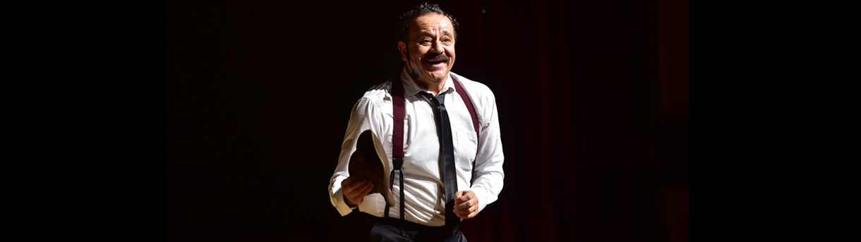 Bir Garip Orhan Veli - Reha Özcan